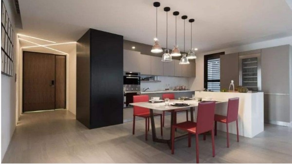 淺談影響藍牙燈帶控制器廠發展的因素是什麽?